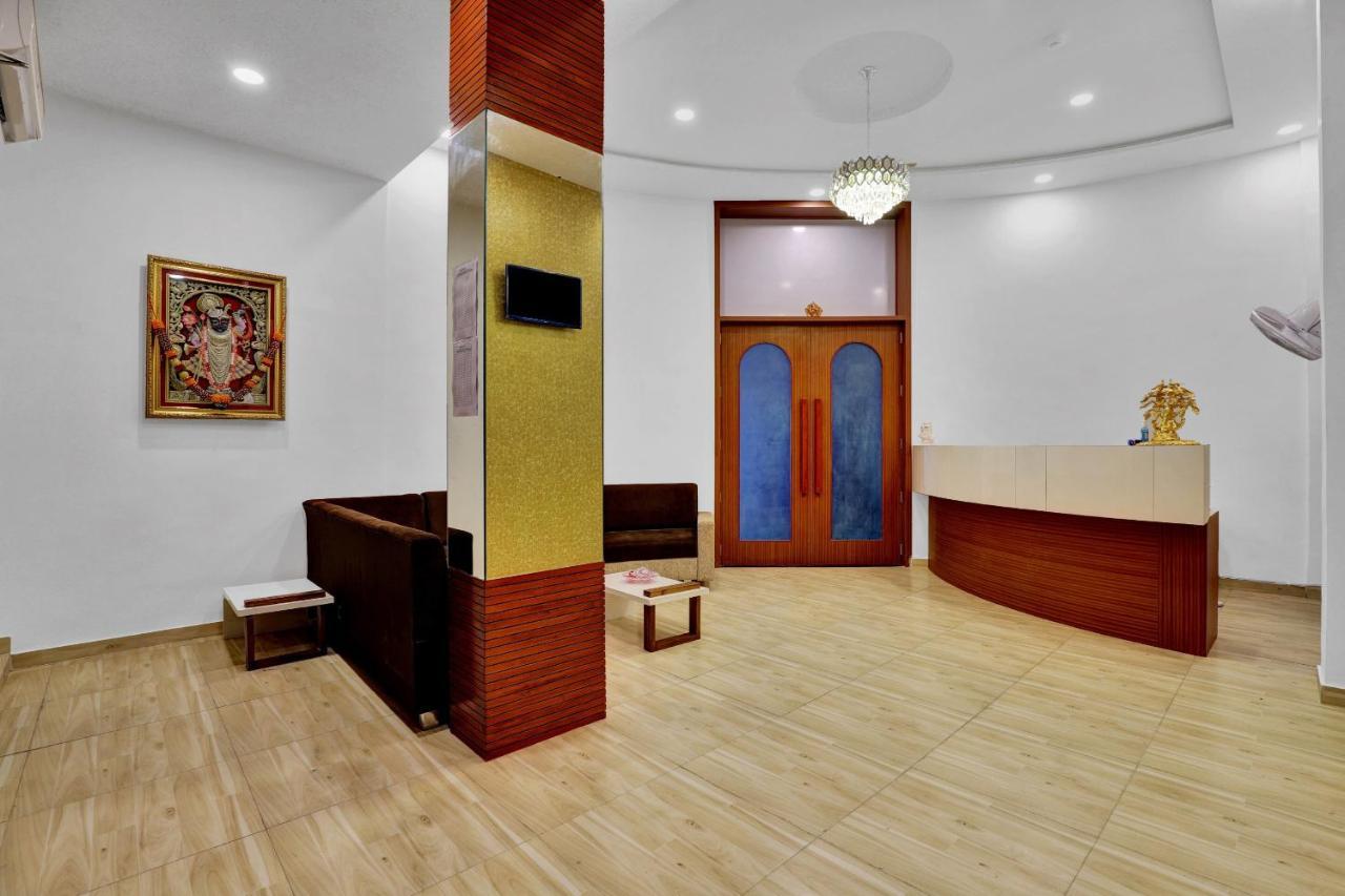 Collection O 83344 Hotel New River Rajkot Dış mekan fotoğraf